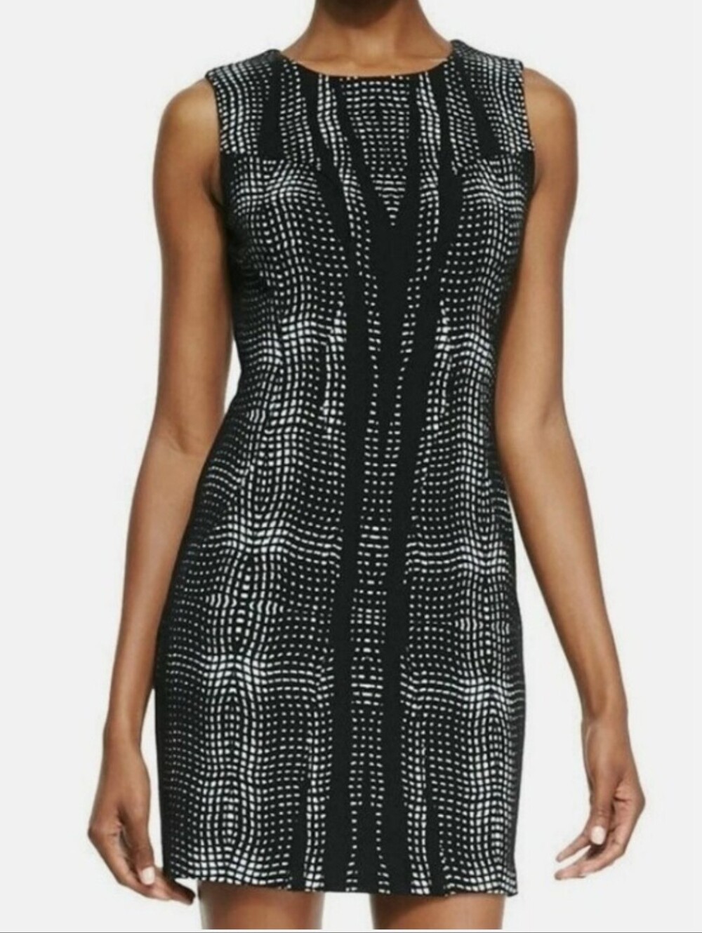 Diane Von Furstenberg MackenzieBlack and White Patterned Sleeveless Sheath Dress